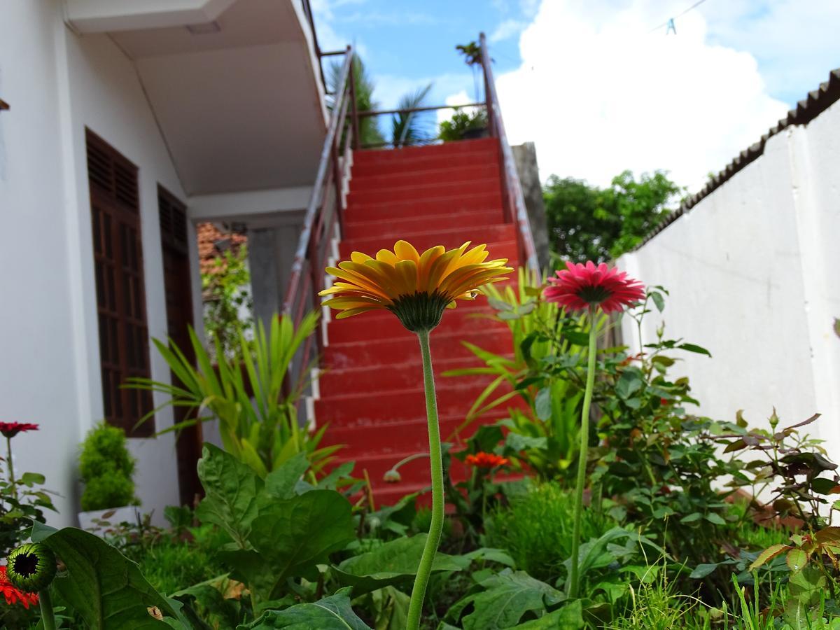 Aa Inn ตรินโคมาลี ภายนอก รูปภาพ