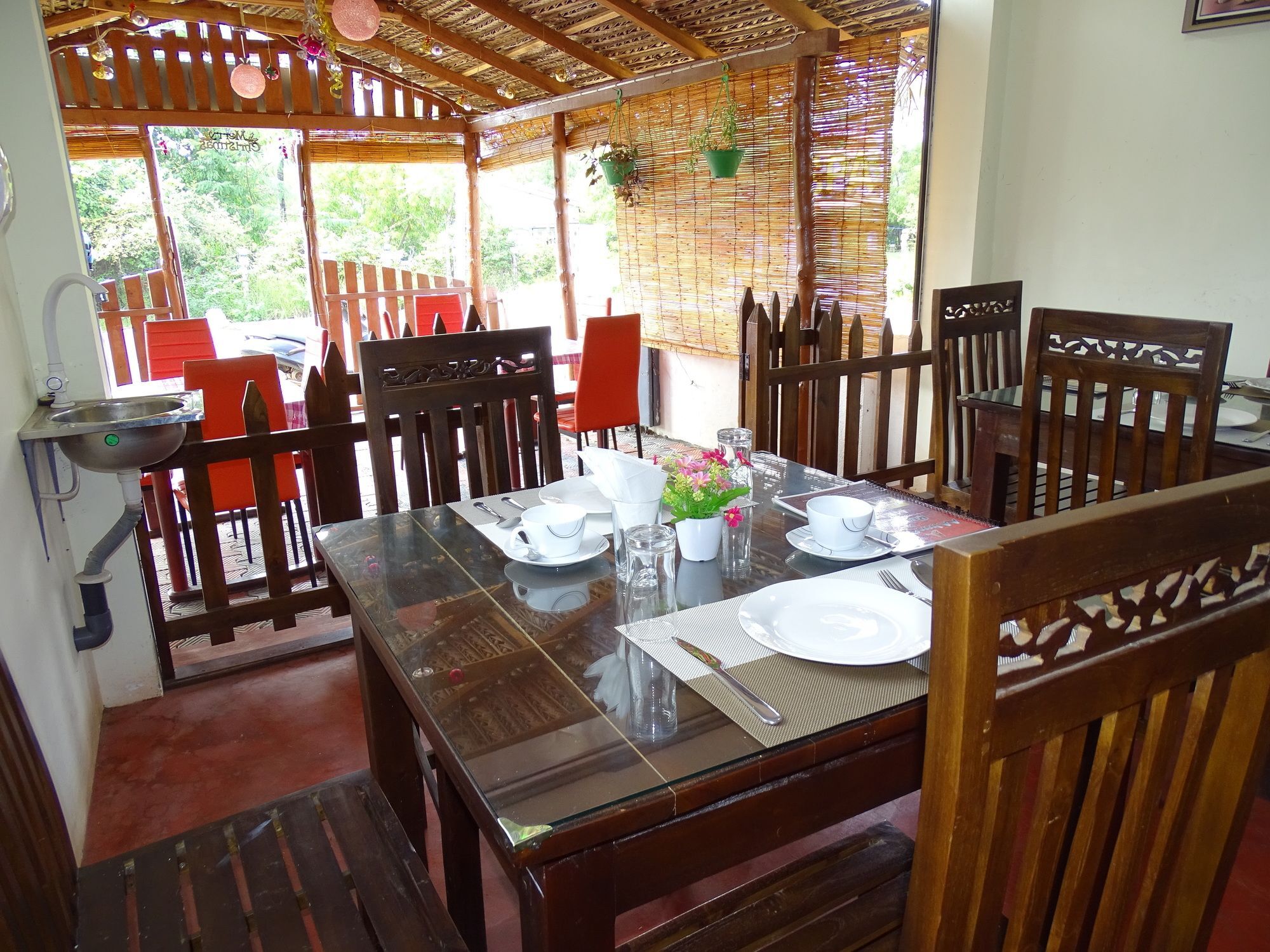 Aa Inn ตรินโคมาลี ภายนอก รูปภาพ